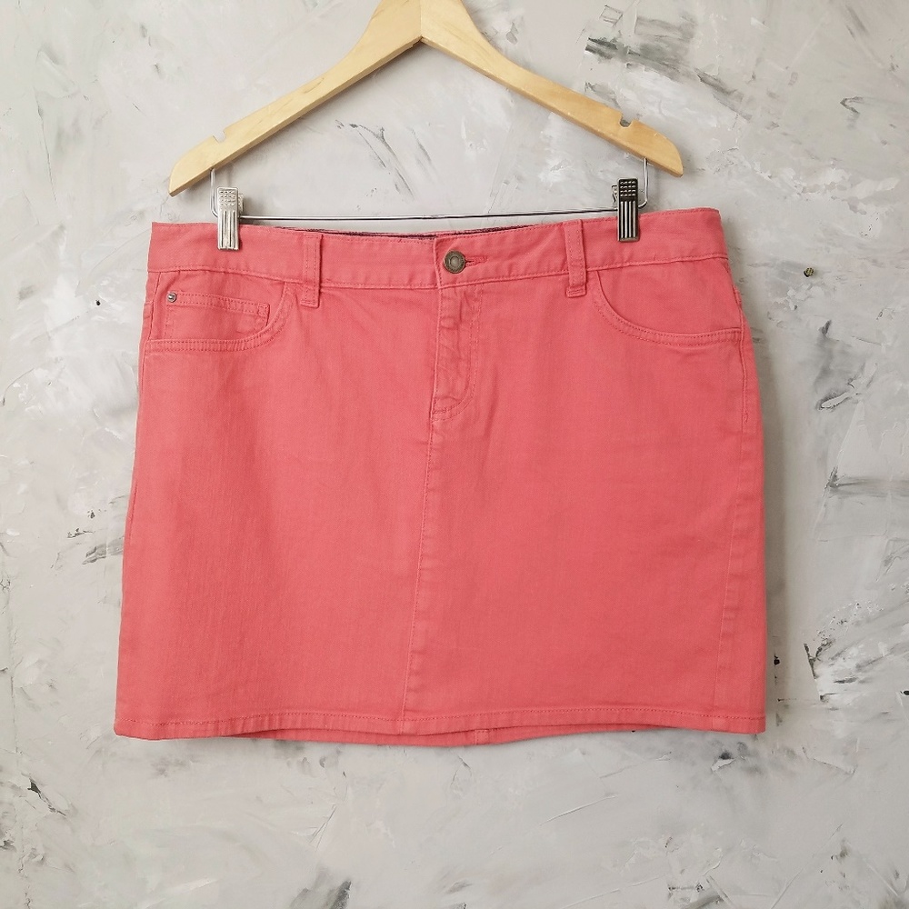TOMMY HILFAGER Brick Red Short Jean Skirt